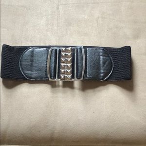 Front Clasp Stretch Belt